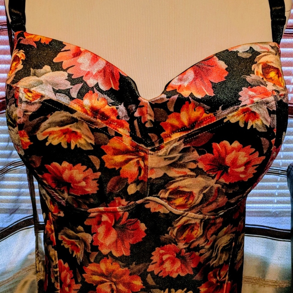 Torrid Bustier Tank Size 6